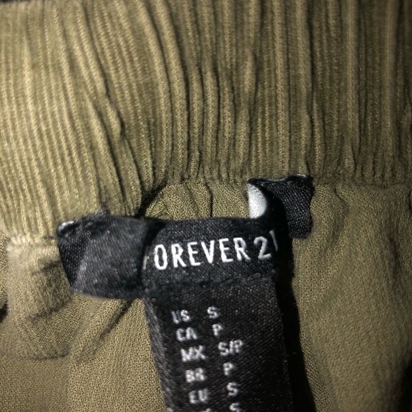 (SOLD) Forever 21 shorts - Picture 4 of 4